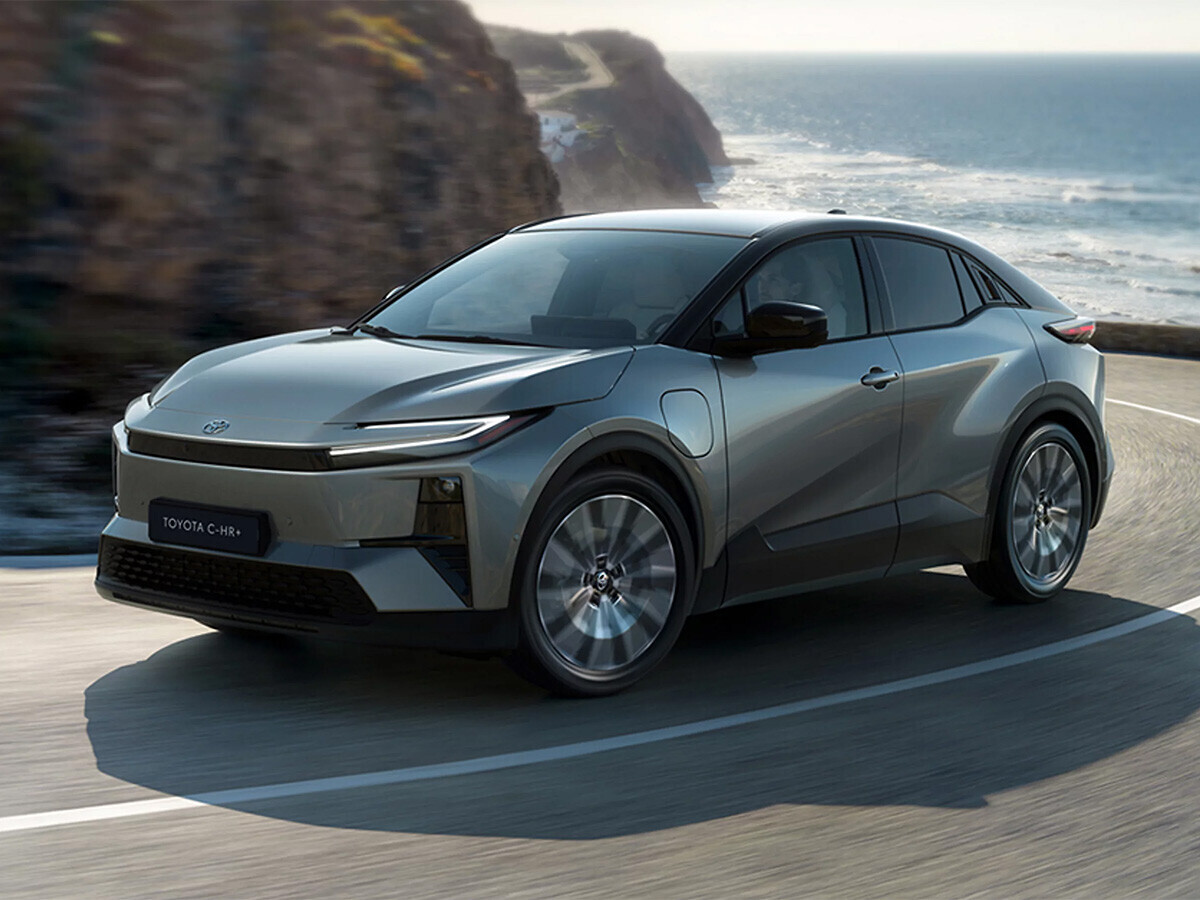 Uus täiselektriline Toyota C-HR+