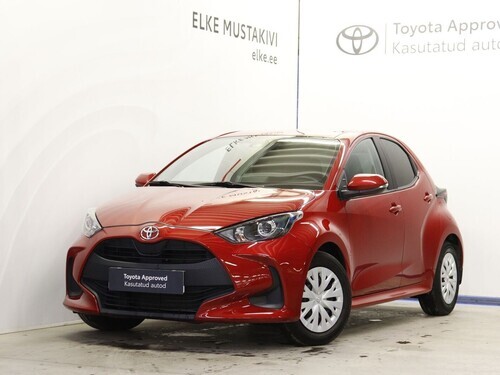 Toyota Yaris Active 92 kW (забронировано)