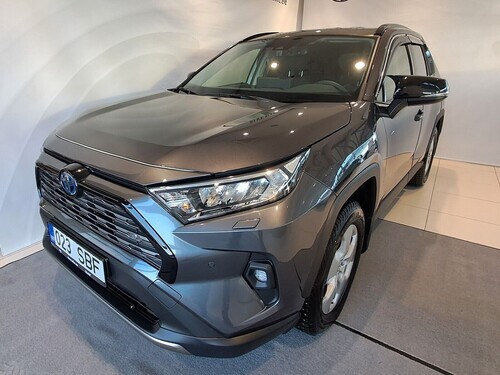 Toyota RAV4 Luxury + Comfort Pakett 131 kW
