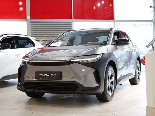 Toyota bZ4X Executive 160 kW (забронировано)
