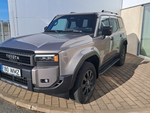 Toyota Land Cruiser Prestige 151 kW