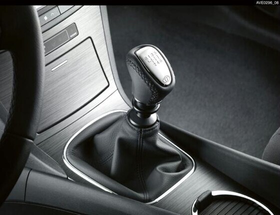 Кнопка для рычага передач, кожа, 6 передач