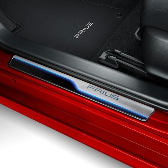 Lävepakuliistud 4 ust, esiustele valgustusega