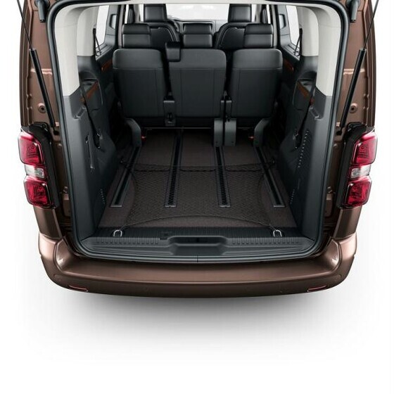 Kaubavõrk horisontaalne. Ei saa kasutada Proace Verso 3. istmereaga koos