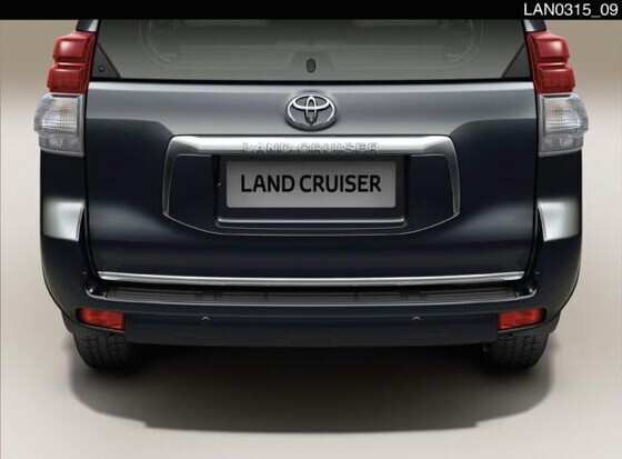 Хромированная рейка на задний люк