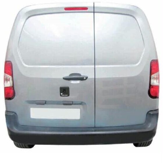 Tugevdatud turvalukk (MulTlock) tagaustele.