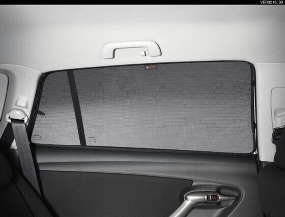 Солнечная ширма на задние двери