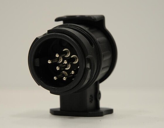 Haakekonksu pistmiku adapter 13P -> 7P