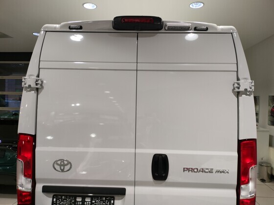 Töötuli Haztec 15LED 2025lm valge korpus, suunatud 10-30VDC IP67